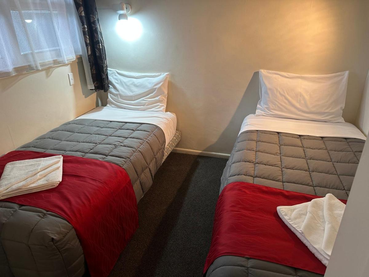 Touchwood Motor Inn & Inner City Camping Ground オークランド エクステリア 写真